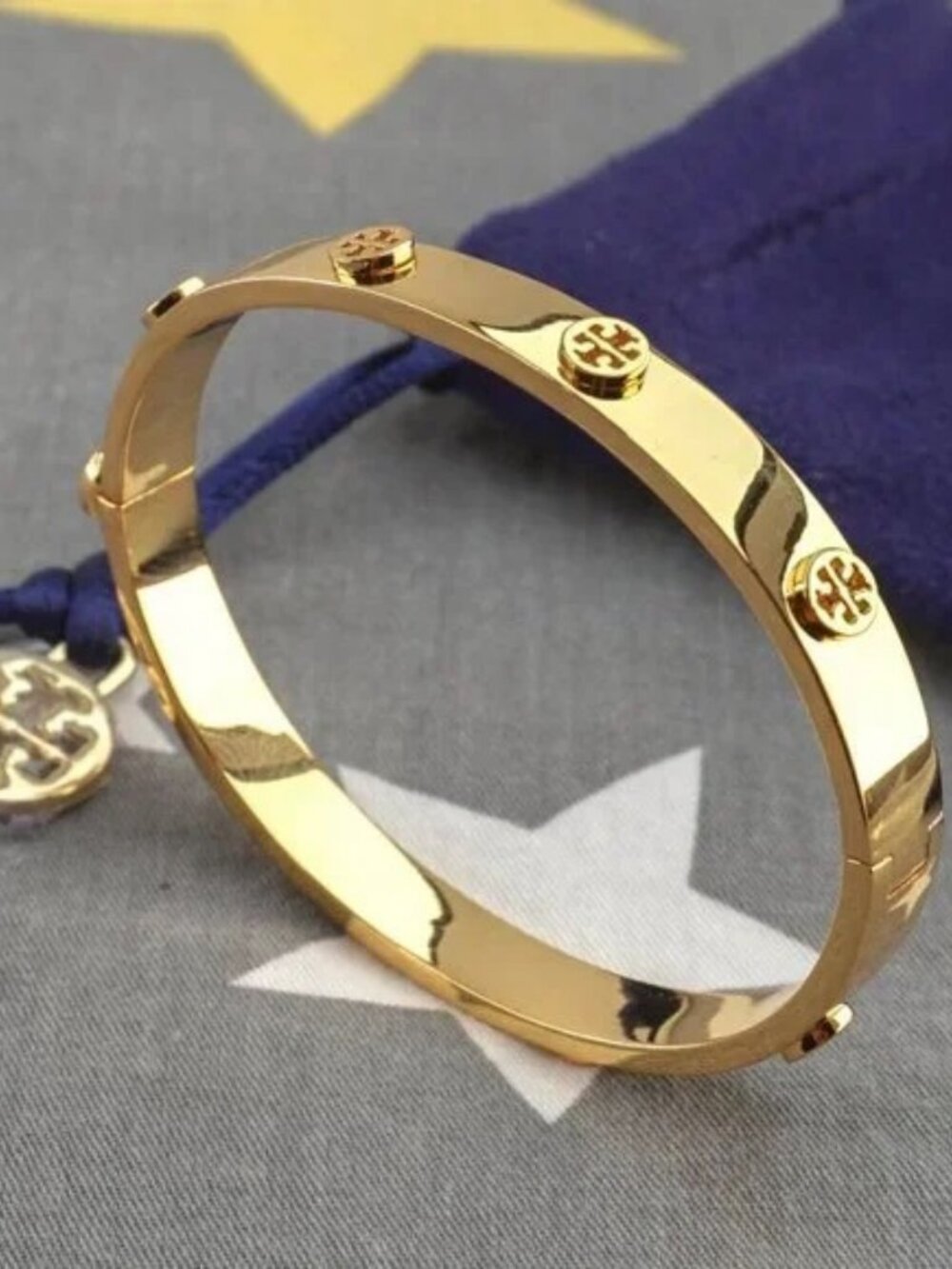 Tory Burch Miller Stud 7mm Bracelet in Gold (Brand New) Medium - Picture 4 of 6